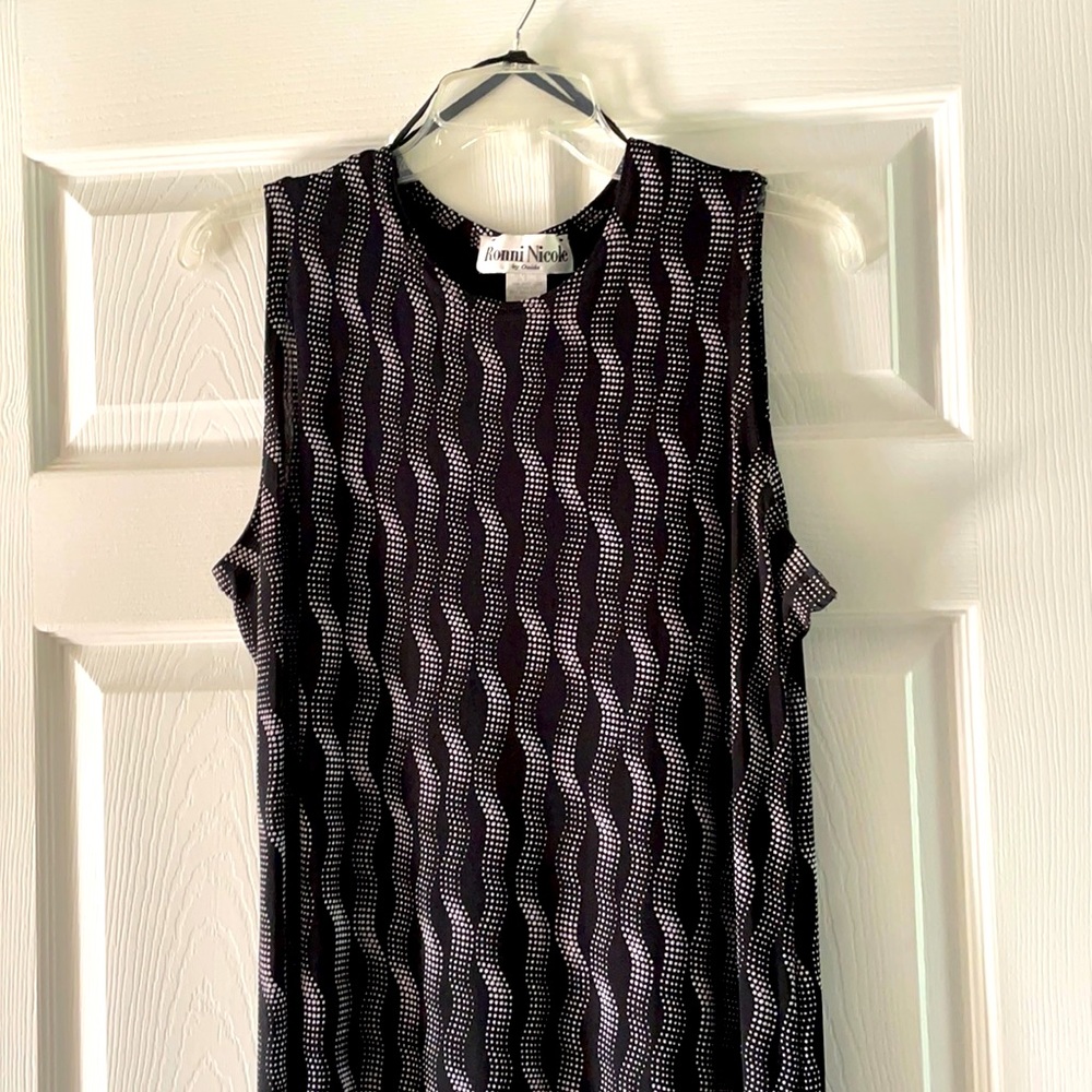Women’s black sheath maxi dress